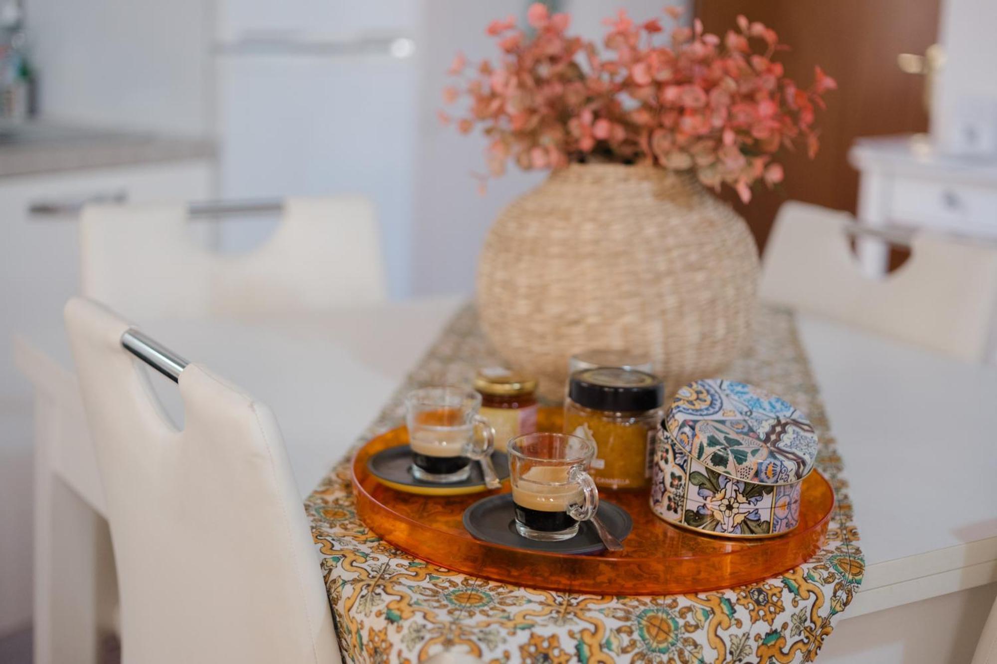Le Terrazze Di Maravigghia Palermo Apartment Bagian luar foto